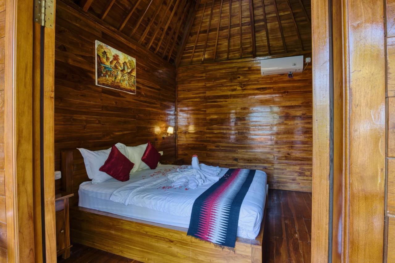 Coconut Hill Cottage Batununggul Exterior photo