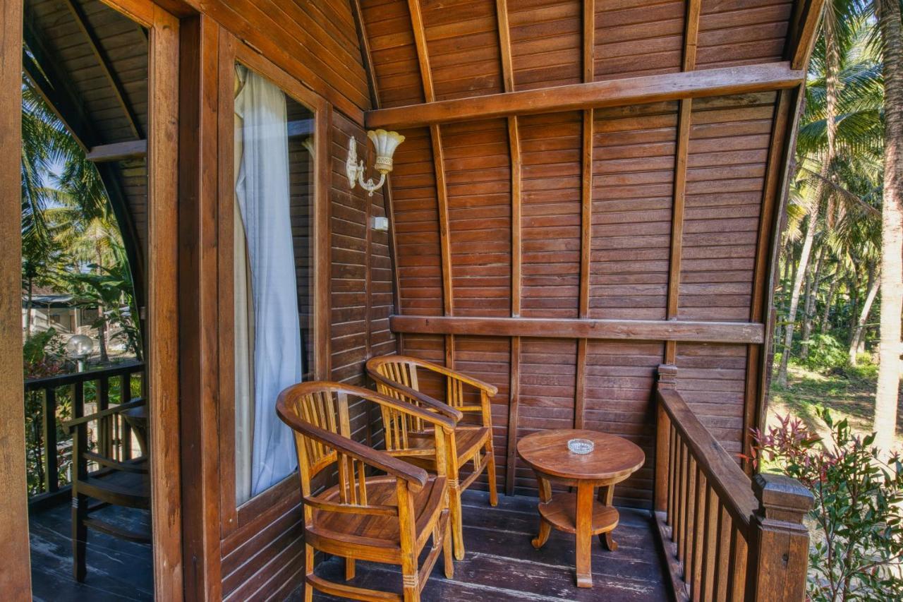 Coconut Hill Cottage Batununggul Exterior photo